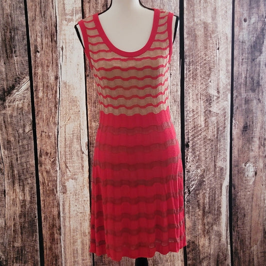 M Missoni Size 42 Italian 6 USA Red Knit Dress