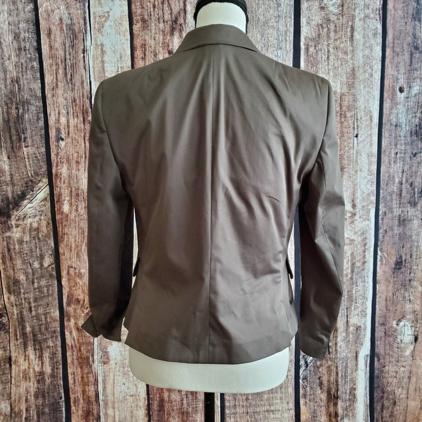 NWT Modern Akris Punto Khaki Size 6 Suit Jacket