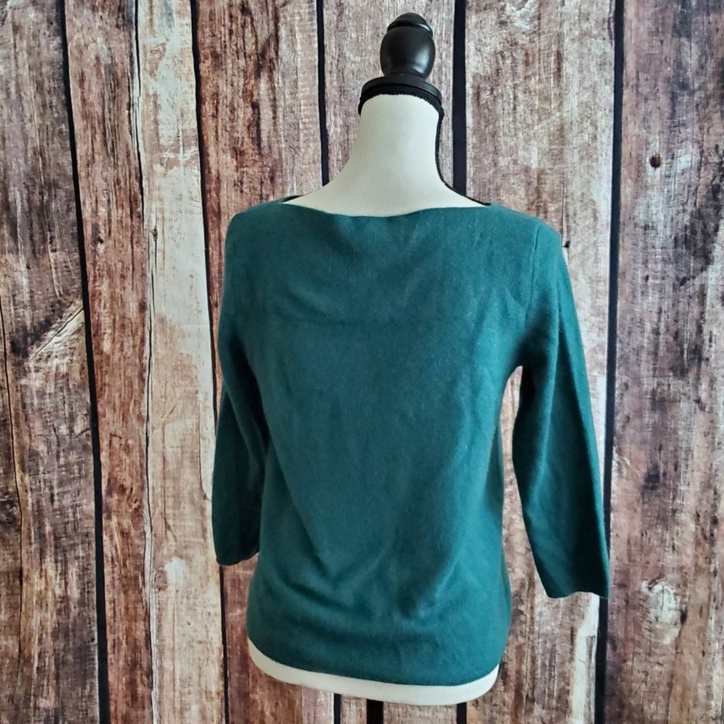 NWT Lord & Taylor 100% Cashmere Size Small Sweater